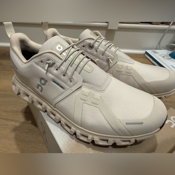 On Running Shoes - On Running women’s Cream Sneakers